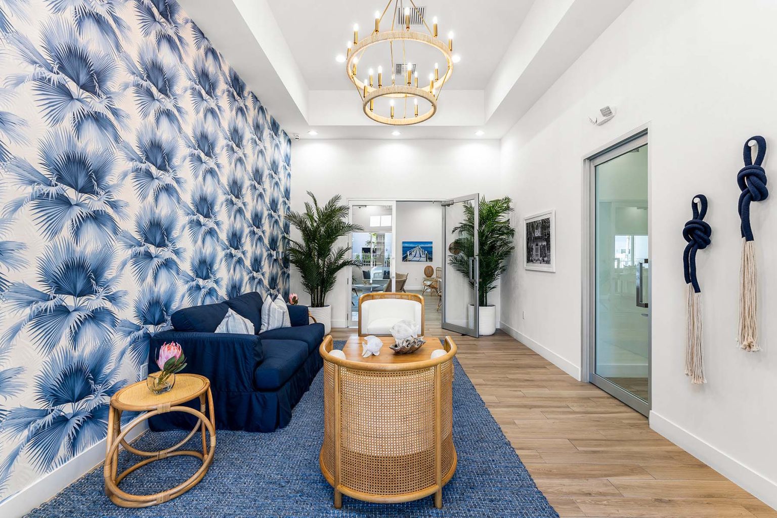 5 Clubhouse 352.1 KB