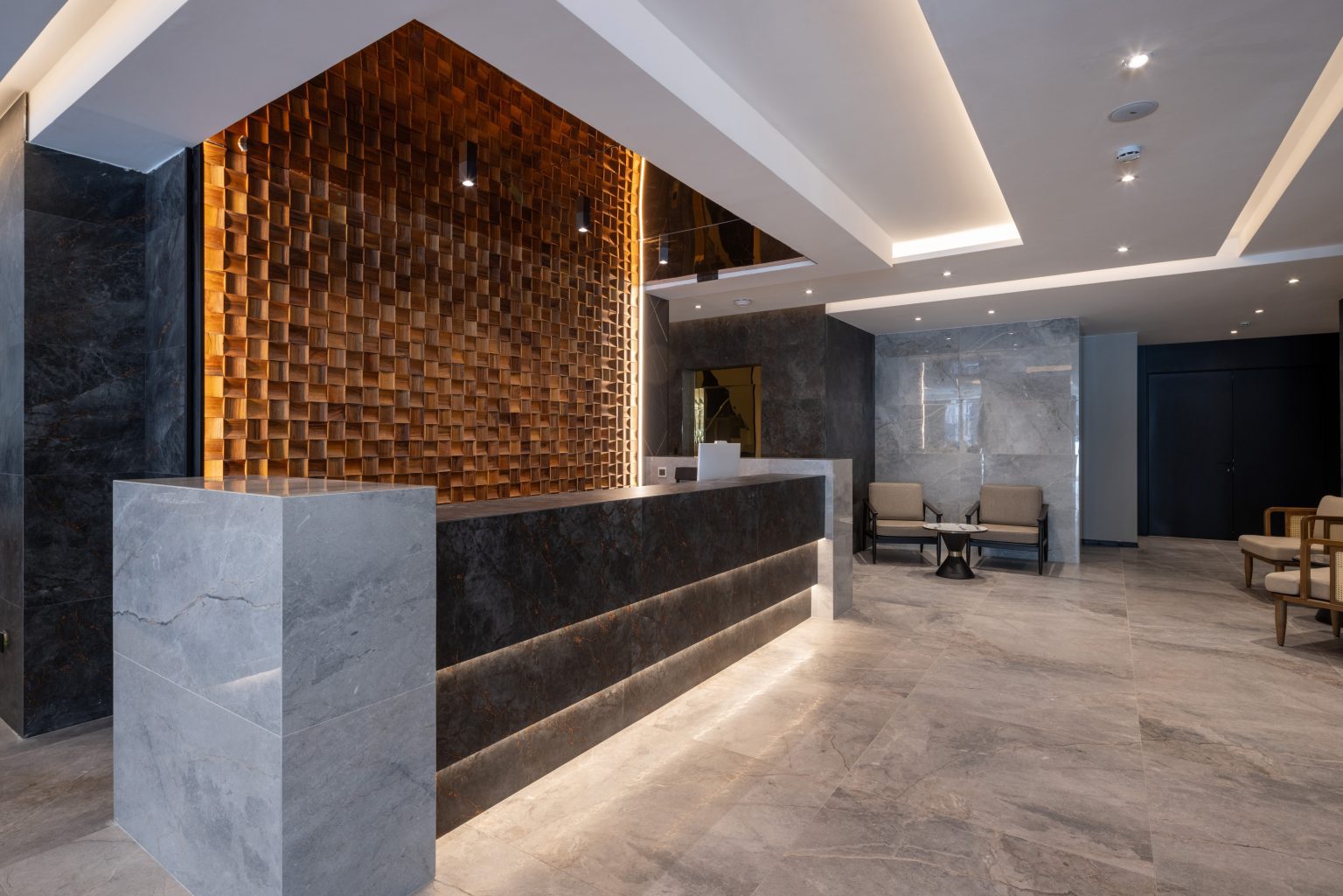 Interior,Of,A,Luxury,Hotel,Lobby,With,Marble,Floor,reception,Counter